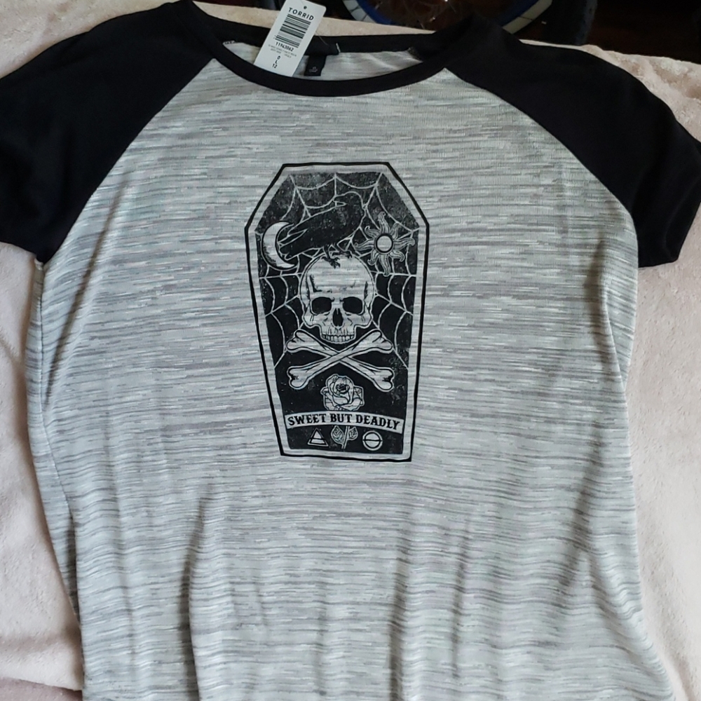 Net skull shirt. Torrid 0